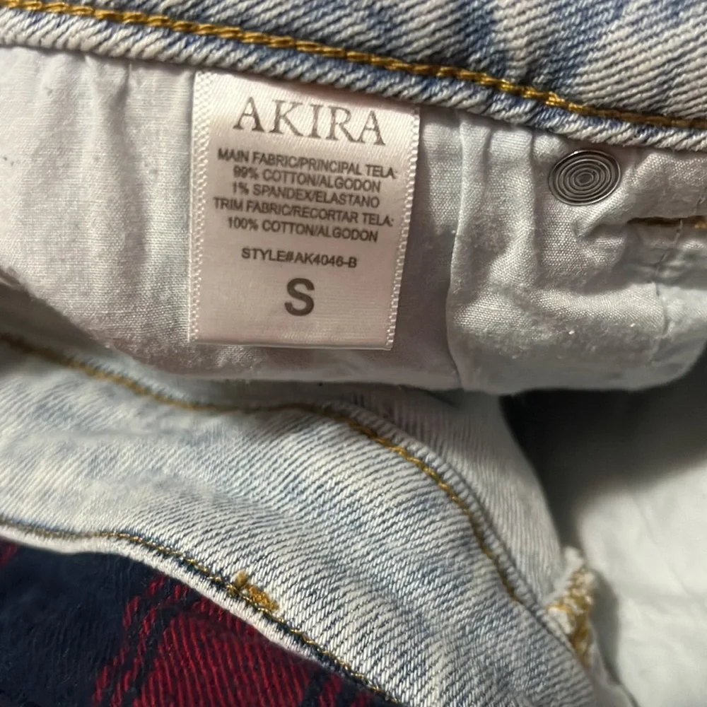 AKIRA excellent frayed